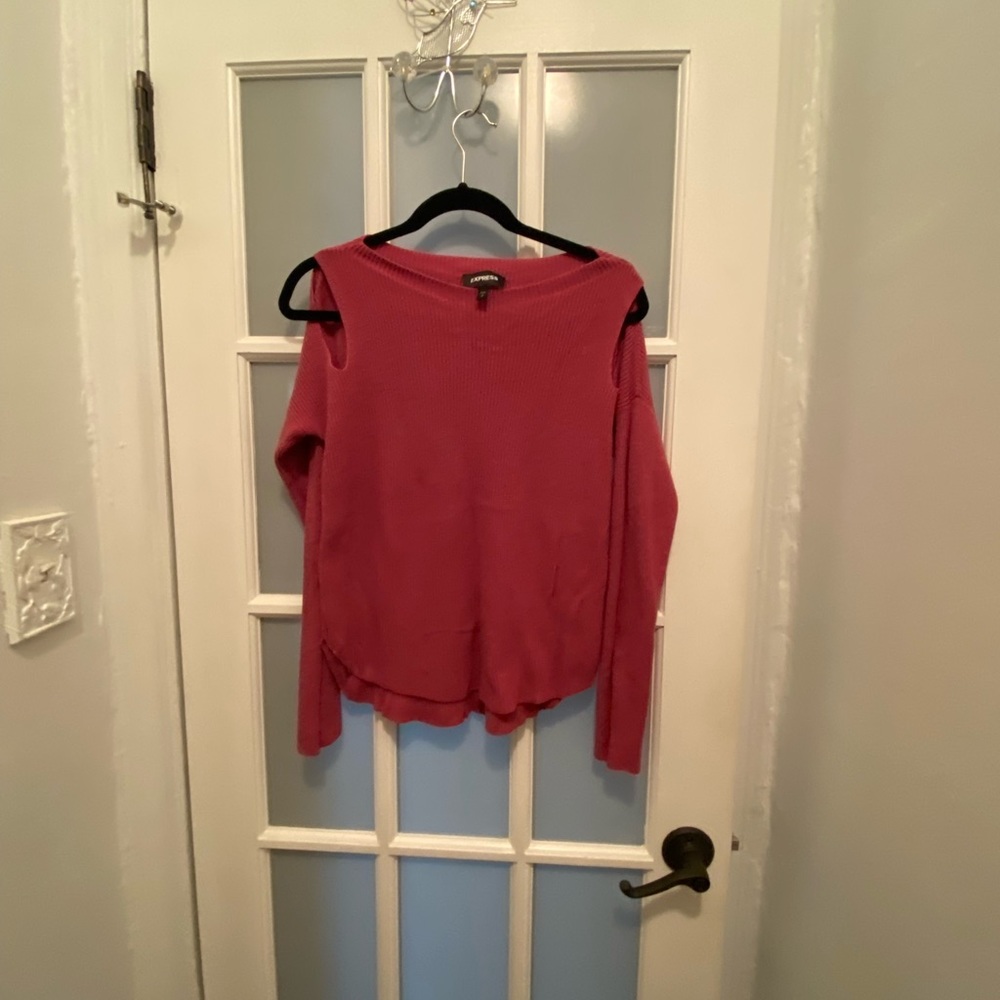 Pink Express sweater. Open shoulders. Great length size small